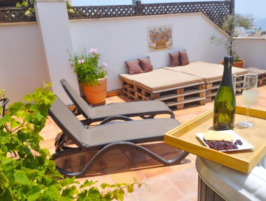 Penthouse With Jacuzzi And Spectacular Sea Views Lägenhet Nerja Exteriör bild